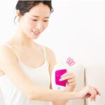 エピレタ　腕に照射している女性の画像